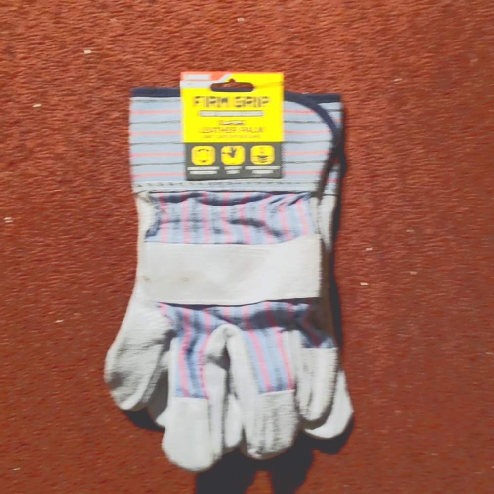 10  pairs $25